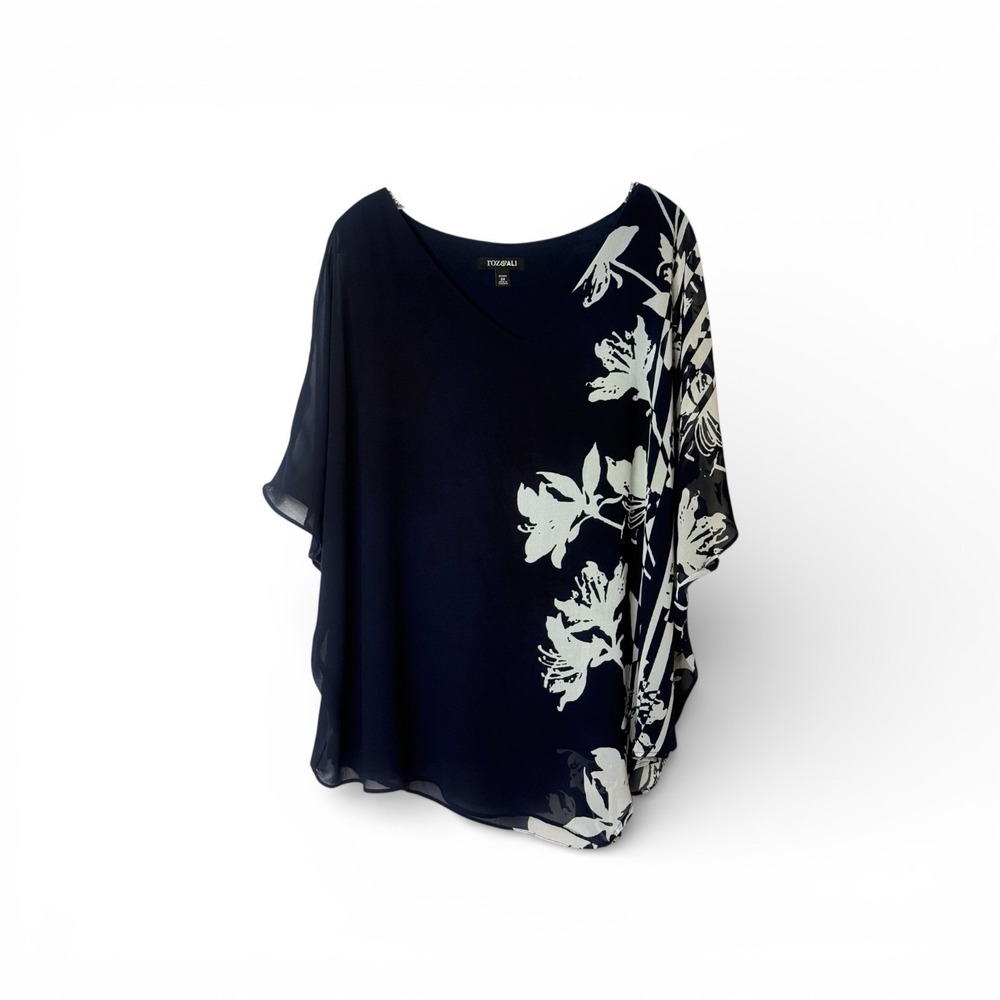 Roz & Ali Navy Blue & White‎ Floral Poncho Style Lined Blouse Women's Plus 2X